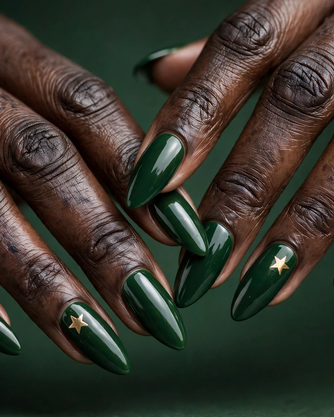 Christmas Tree Green and Gold Christmas Nails