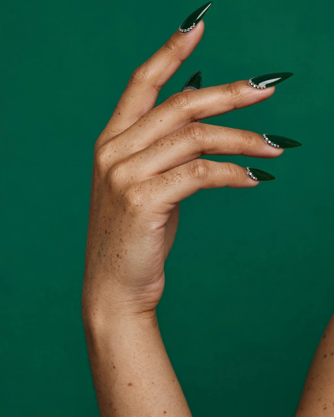 Rhinestone Cuticle Detail