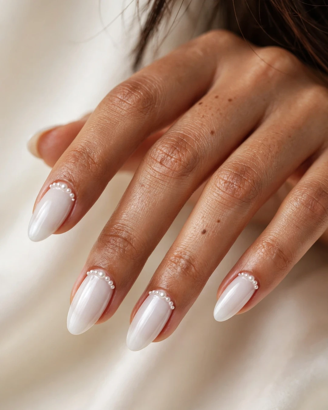 25 Pearl Nail Ideas for an Elegant Winter Manicure