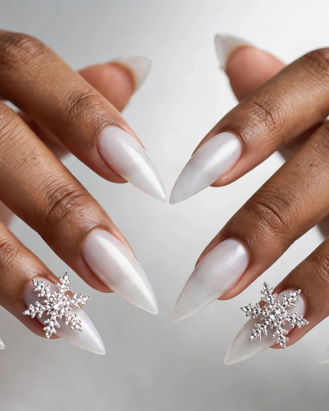 3D Crystal Snowflake Accent Nails